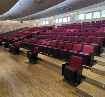 청량중학교 강당